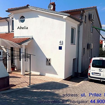 Abelia Pool View Studio พูลา ภายนอก รูปภาพ